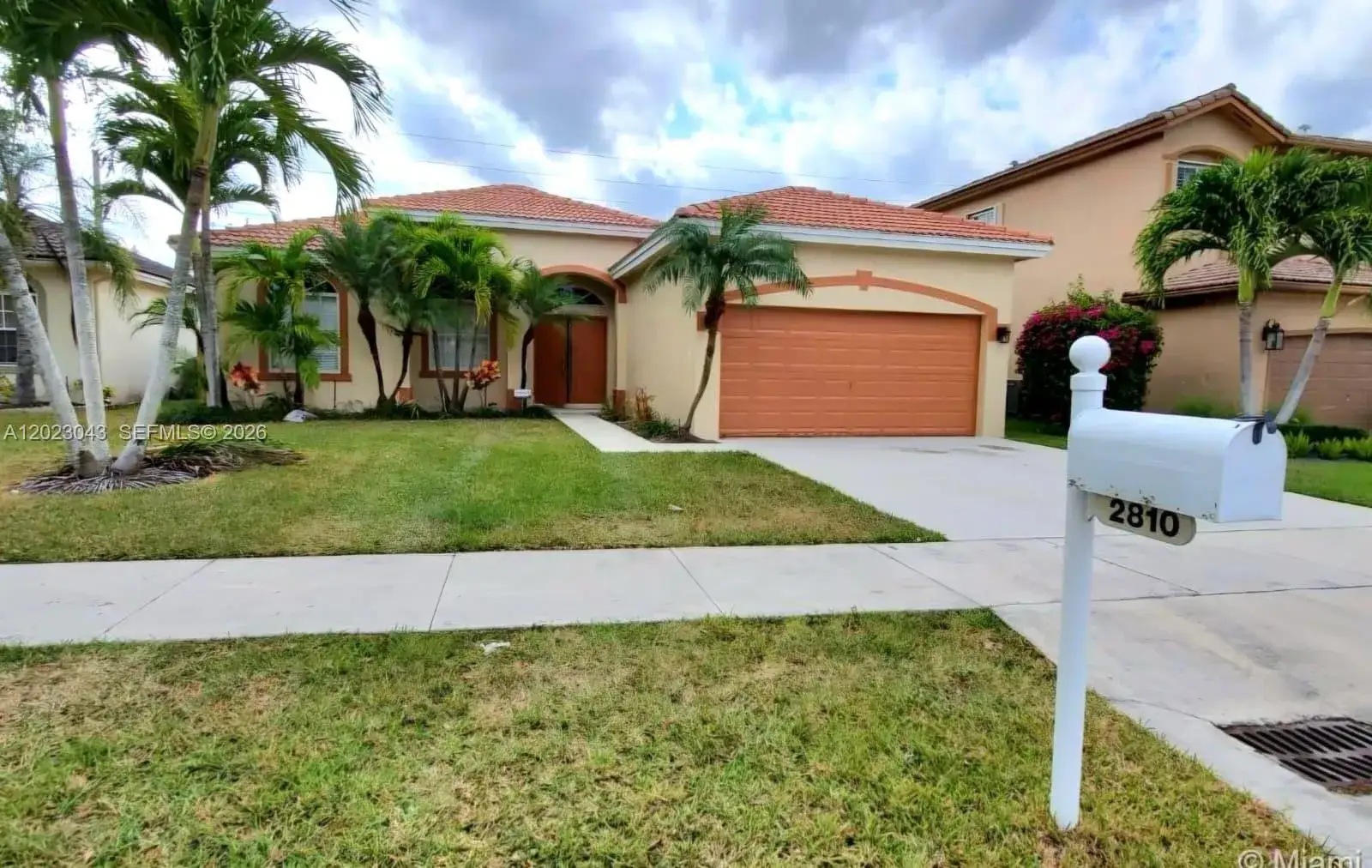 3 bedroom 2 bath Residential for sale at 2810 Dunwoodie Pl, Homestead FL 33035