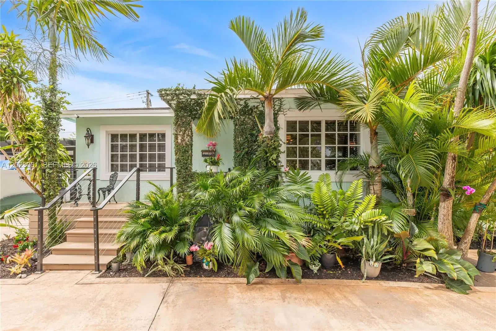 4 bedroom 3 bath Residential for sale at 6520 SW 16th Ter, West Miami FL 33155