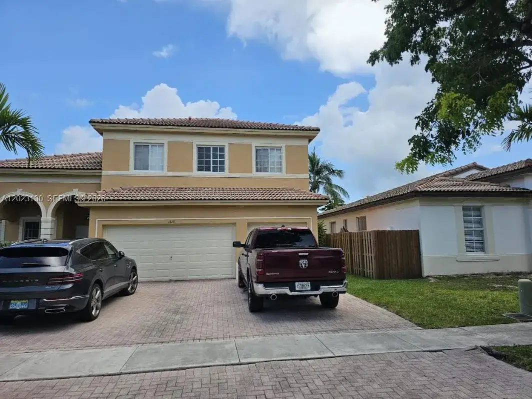 4 bedroom 3 bath Residential Lease for rent at 1423 NE 40th Rd # 1423, Homestead FL 33033