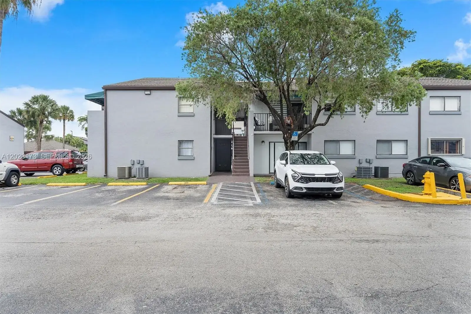 2 bedroom 1 bath Residential for sale at 7407 SW 152nd Ave # 103, Miami FL 33193