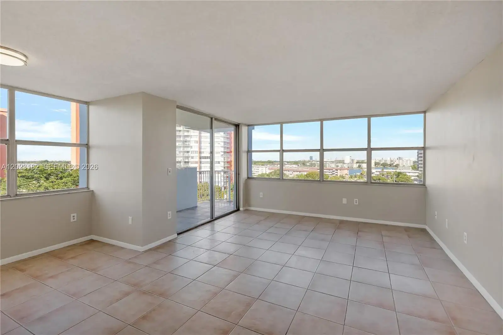 1300 NE Miami Gardens Dr # 714E, Miami FL 33179