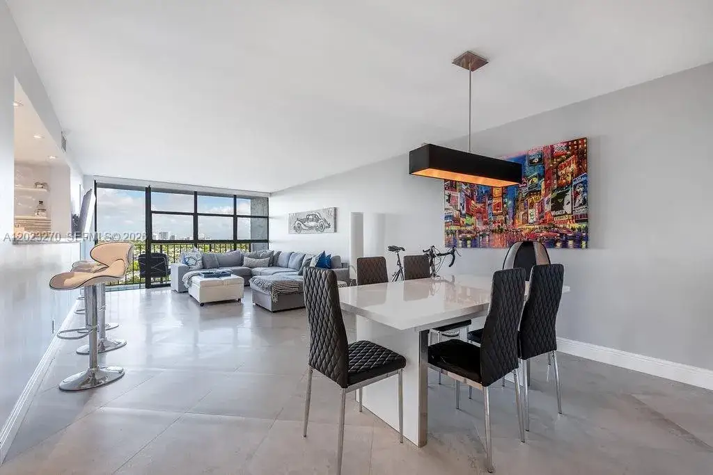 2 bedroom 2 bath Residential for sale at 600 Parkview Dr # 829, Hallandale Beach FL 33009