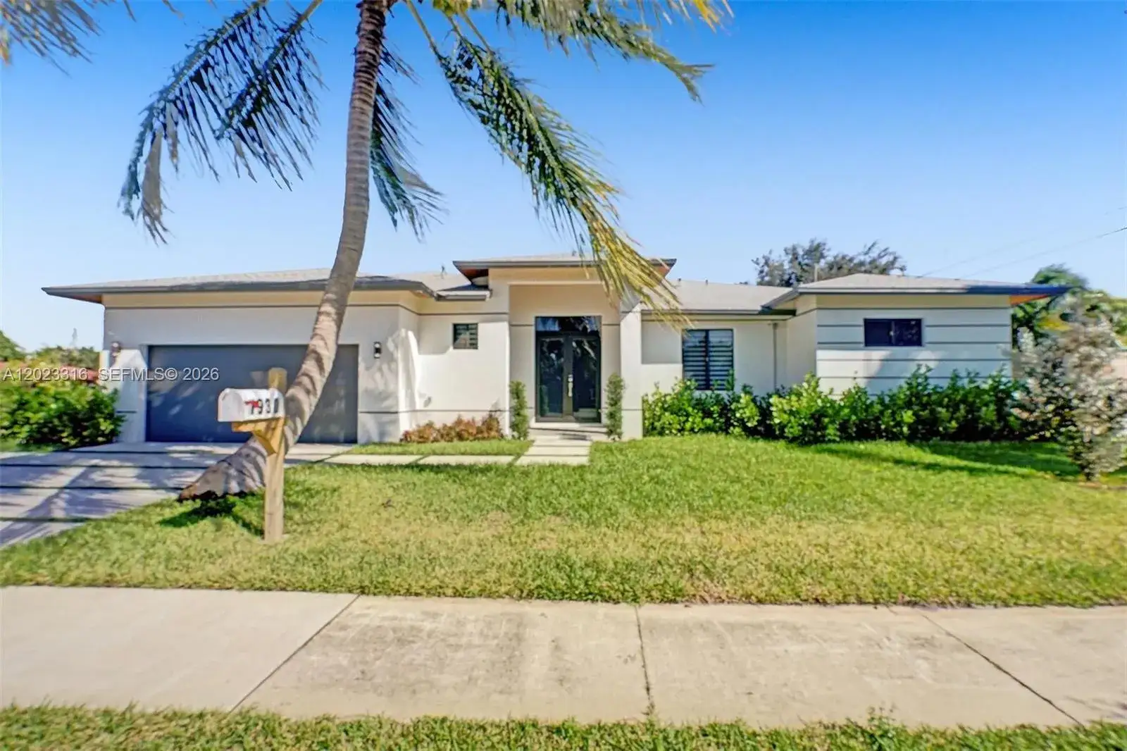 5 bedroom 2 bath Residential for sale at 1930 SW 36th Ave, Fort Lauderdale FL 33312