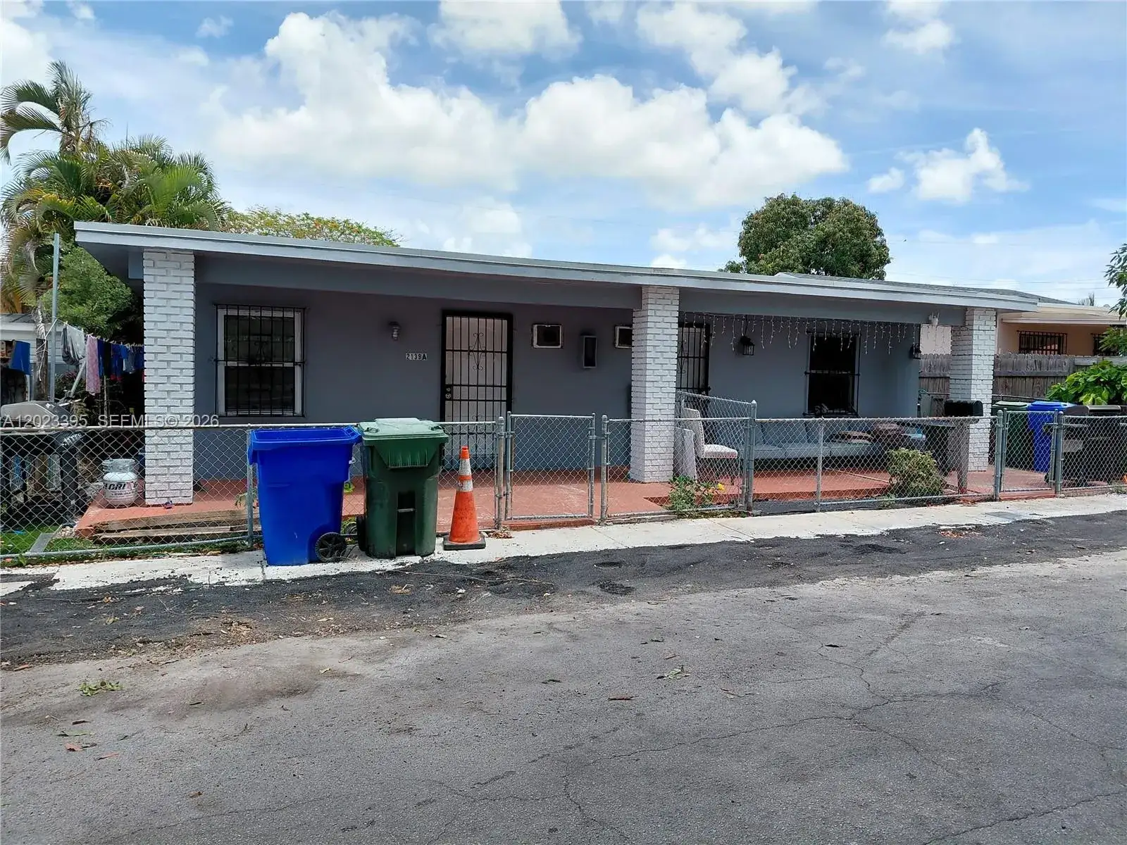 Commercial Sale for sale at 2140 NW 1st Ter, Miami FL 33125