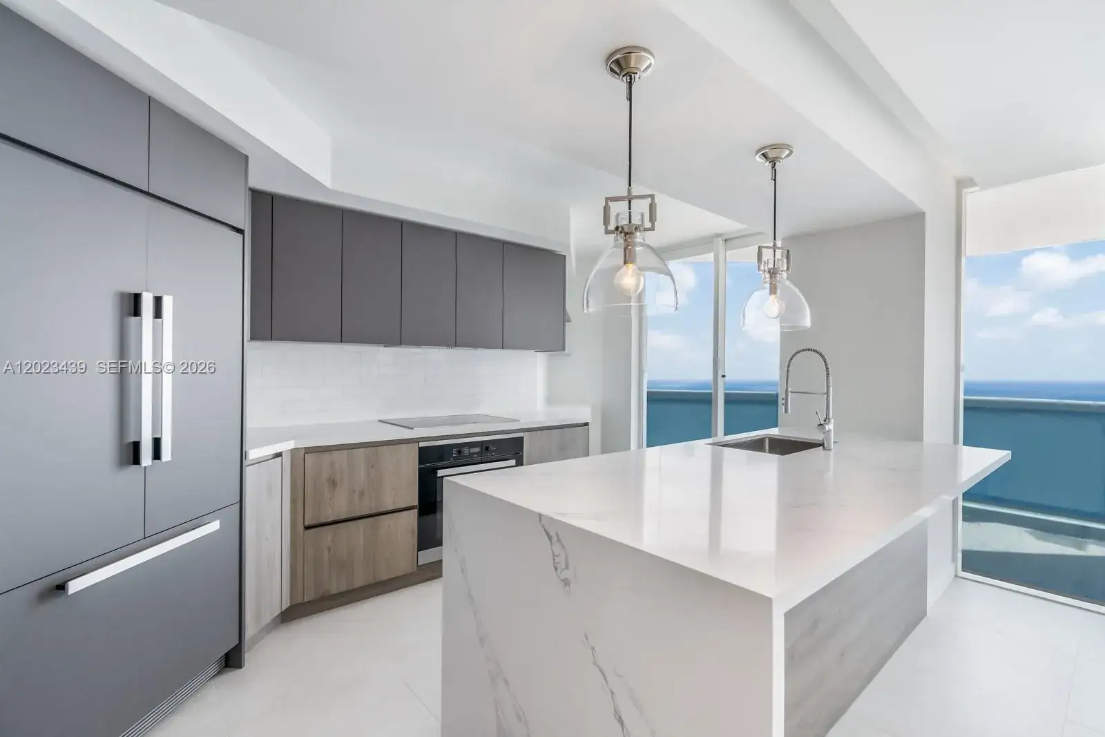 2 bedroom 2 bath Residential for sale at 6301 Collins Ave # 2502, Miami Beach FL 33141