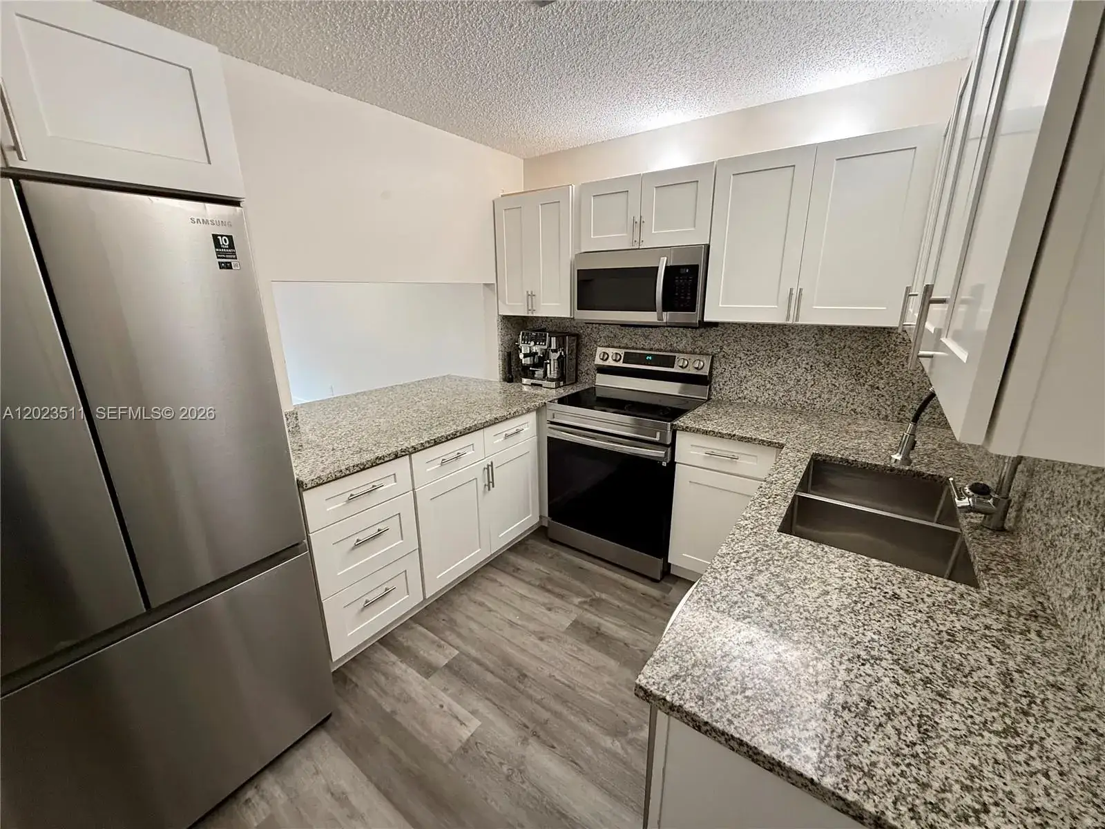 3 bedroom 2 bath Residential Lease for rent at 4300 S Landar Dr, Lake Worth FL 33463