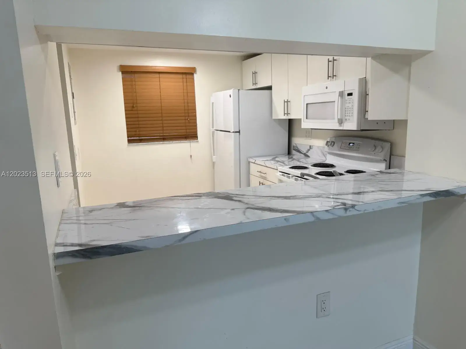 2 bedroom 2 bath Residential Lease for rent at 19701 SW 114th Ave # 366, Miami FL 33157