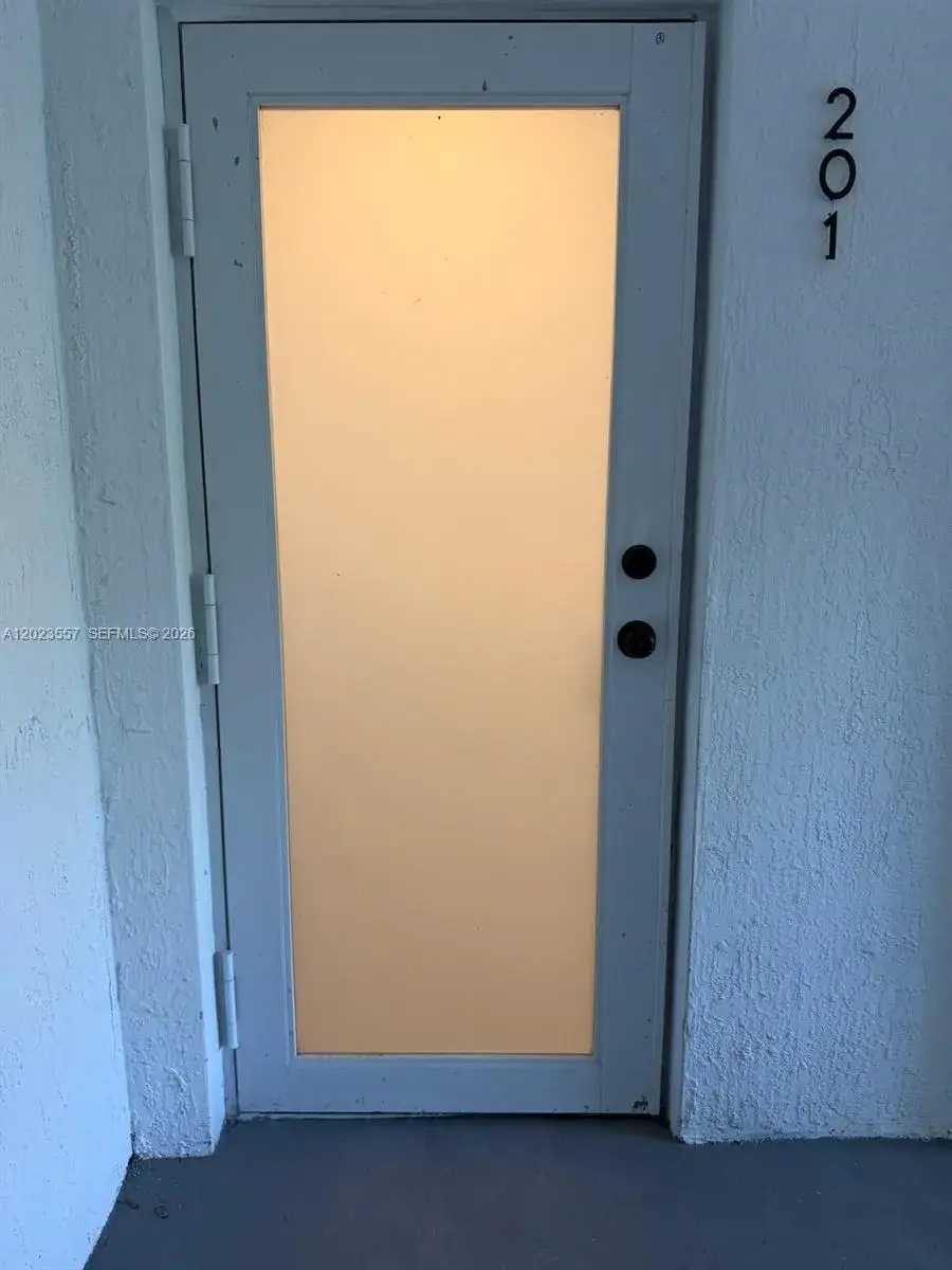 4 bedroom 2 bath Residential Lease for rent at 147 Nw 59th St # 201, Miami FL 33127