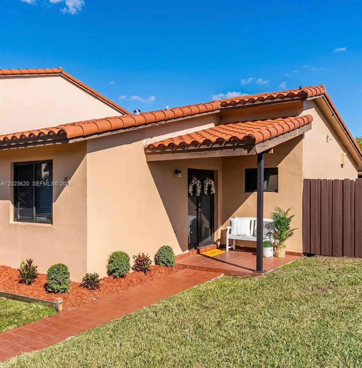 3 bedroom 2 bath Residential Lease for rent at 3815 SW 82nd Ave # 41, Miami FL 33155