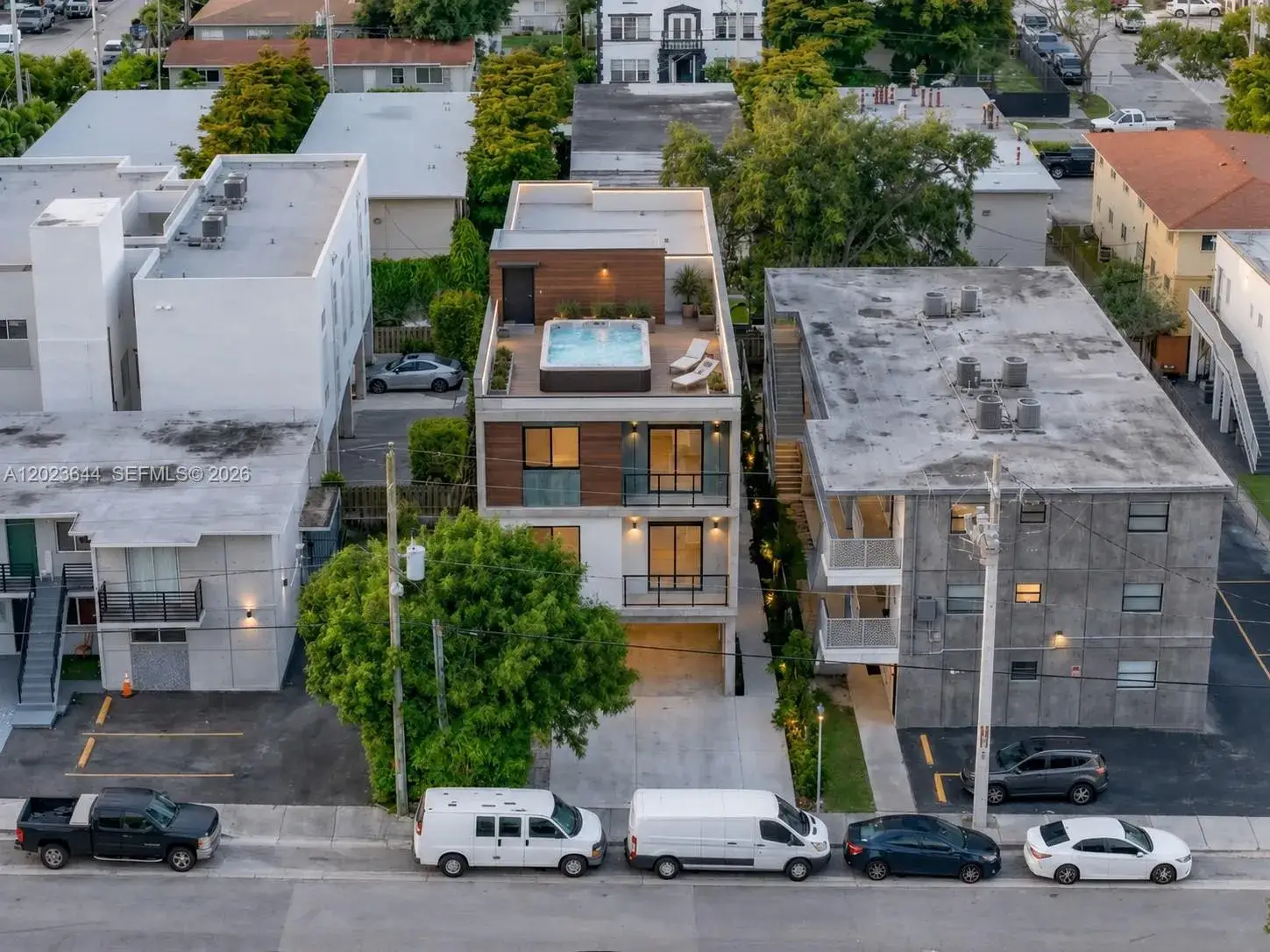 Commercial Land for sale at 718 SW 4th St, Miami FL 33130