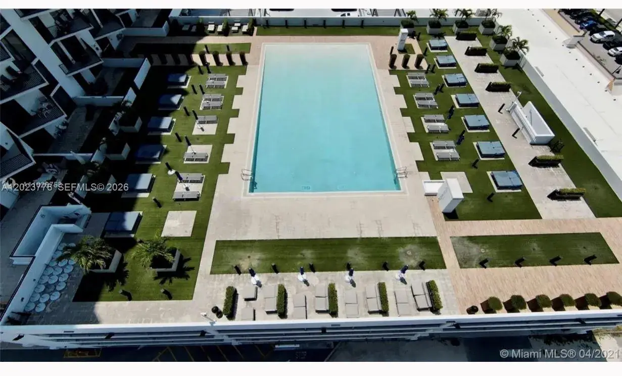 2 bedroom 2 bath Residential for sale at 5300 Paseo Blvd   Unit 401 # 401, Doral FL 33166
