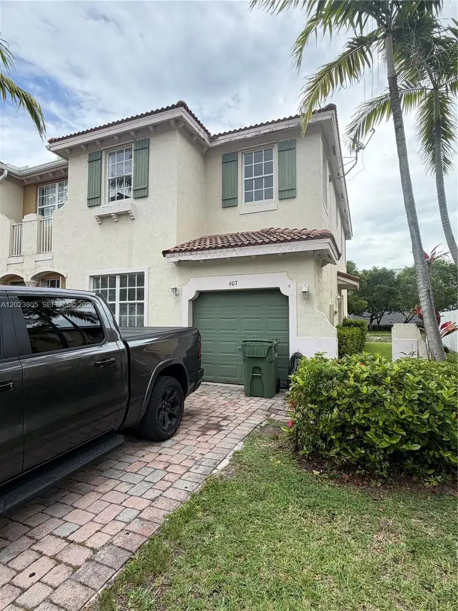 4 bedroom 3 bath Residential Lease for rent at 607 NE 21st Ter, Homestead FL 33033