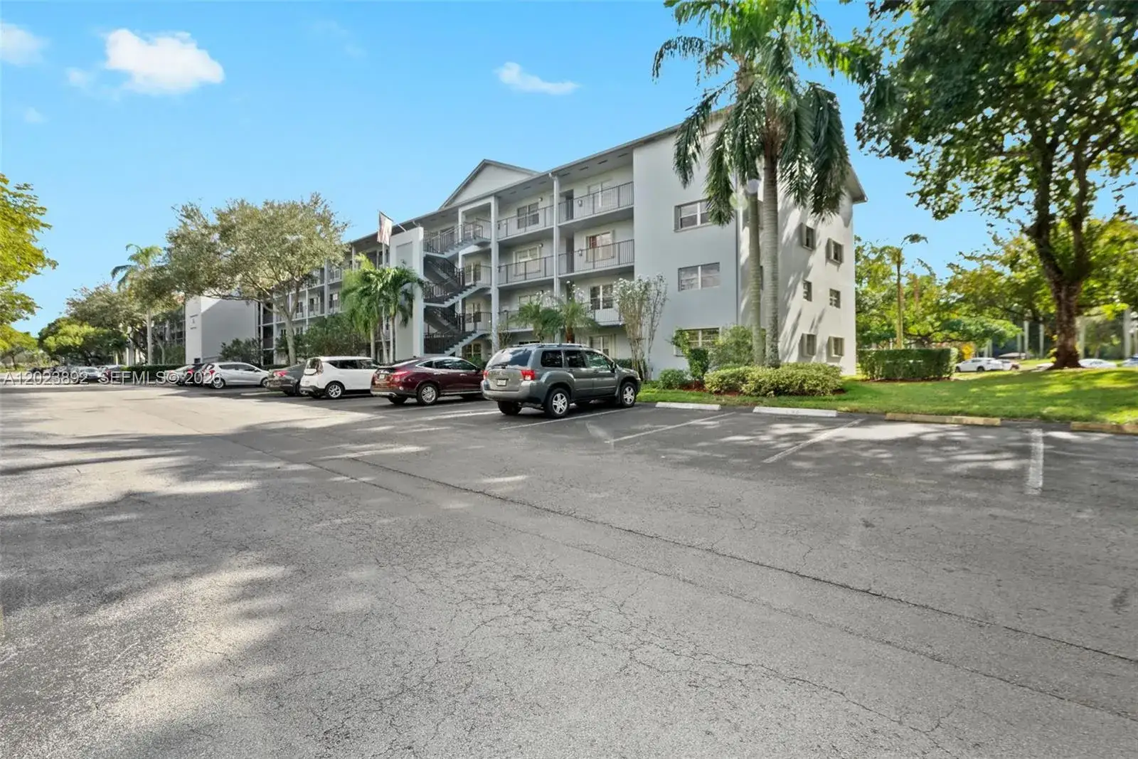 1 bedroom 1 bath Residential for sale at 12600 SW 5th Ct # 212L, Pembroke Pines FL 33027