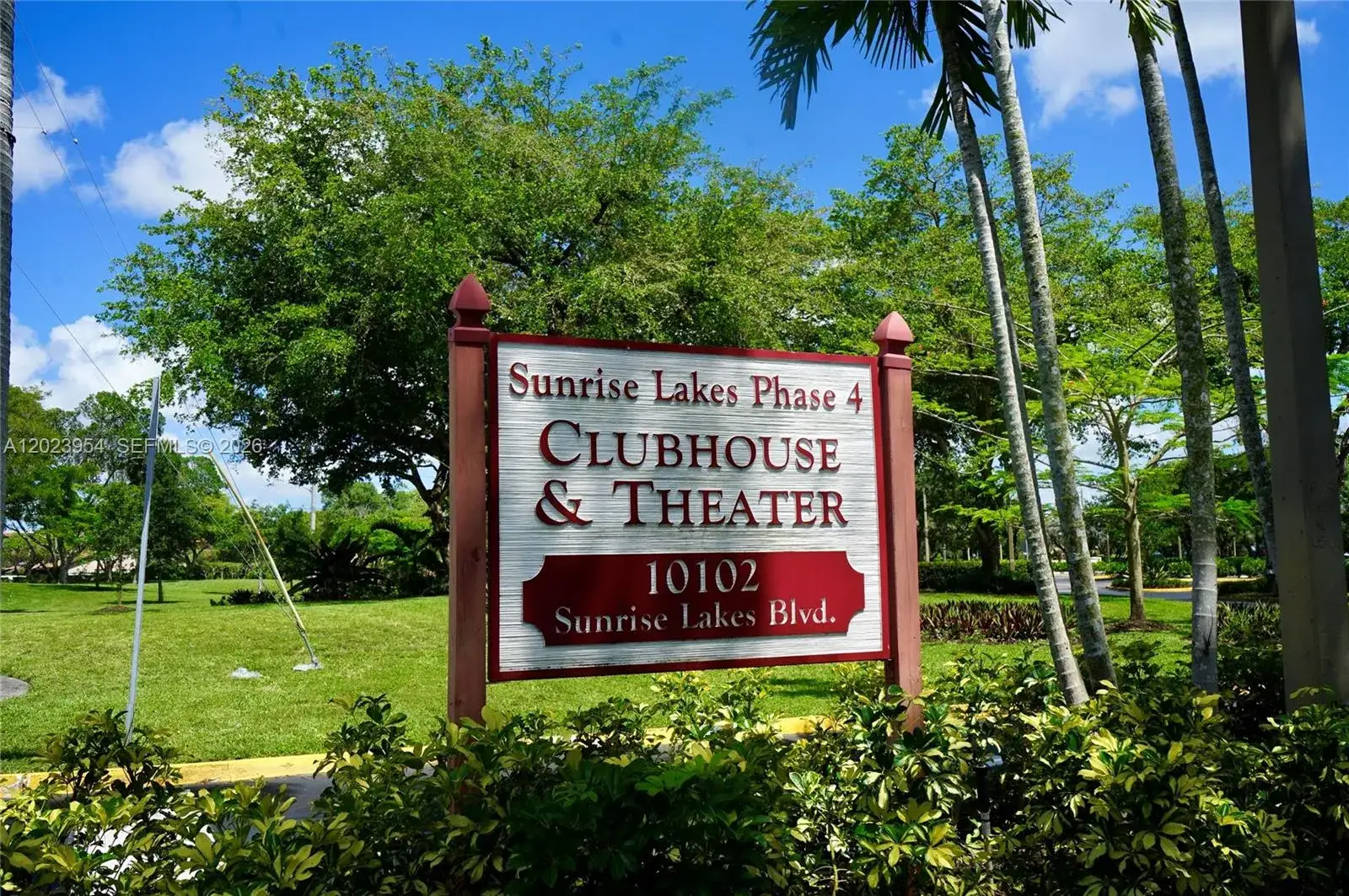 2 bedroom 2 bath Residential for sale at 10405 Sunrise Lakes Blvd # 205, Sunrise FL 33322