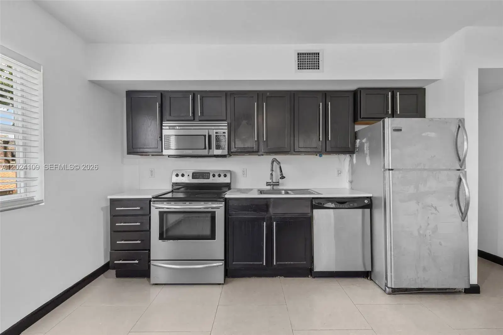 1 bedroom 1 bath Residential Lease for rent at 1876 SW 11th Ter # 103, Miami FL 33135