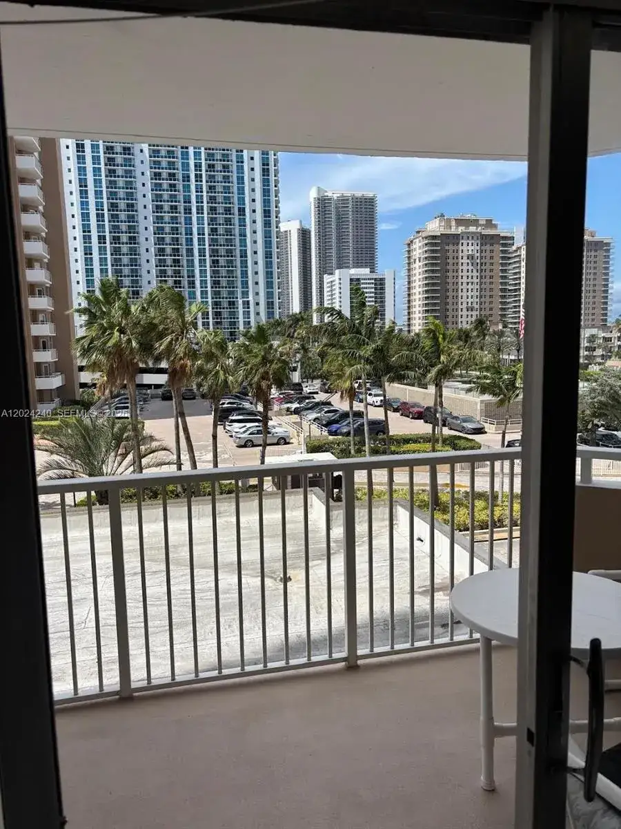 1 bedroom 1 bath Residential for sale at 1985 S Ocean Dr # 3B, Hallandale Beach FL 33009