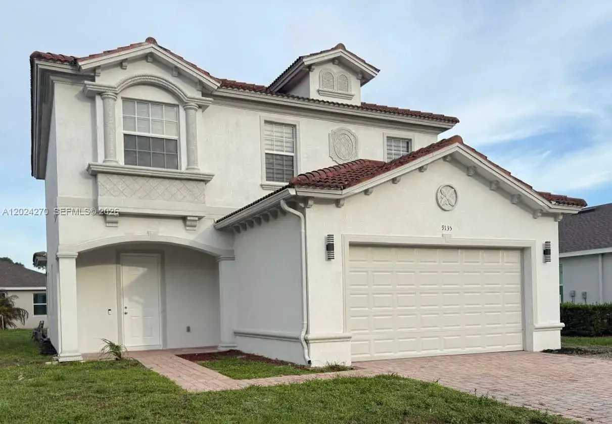 3 bedroom 3 bath Residential for sale at 9135 Leatherwood Loop, Lehigh Acres FL 33936