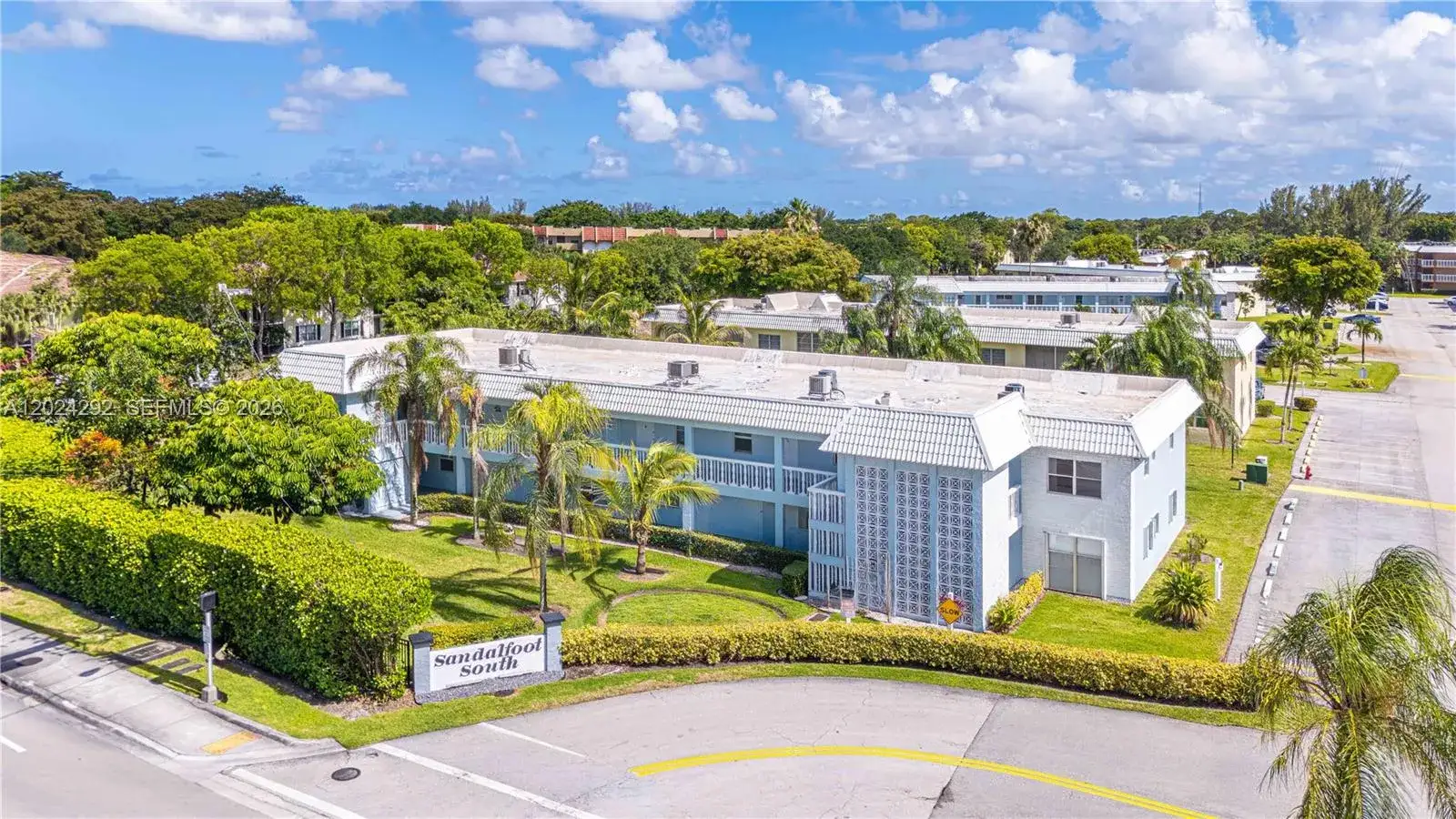 2 bedroom 2 bath Residential for sale at 9780 N Marina Blvd # 424, Boca Raton FL 33428