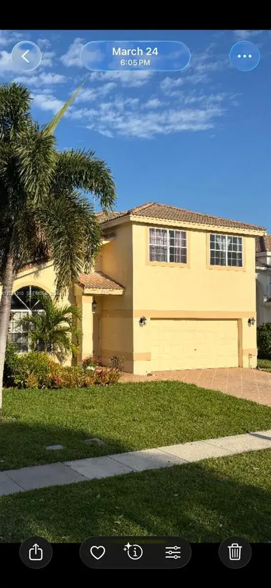 4 bedroom 2 bath Residential for sale at 11090 Baybreeze Way, Boca Raton FL 33428