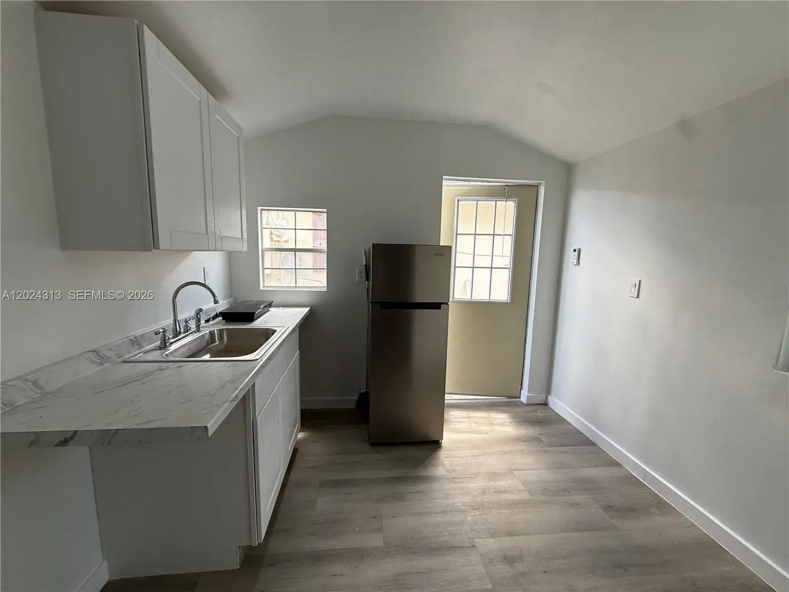 1 bedroom 1 bath Residential Lease for rent at 3101 NW 6th St # 0, Miami FL 33125