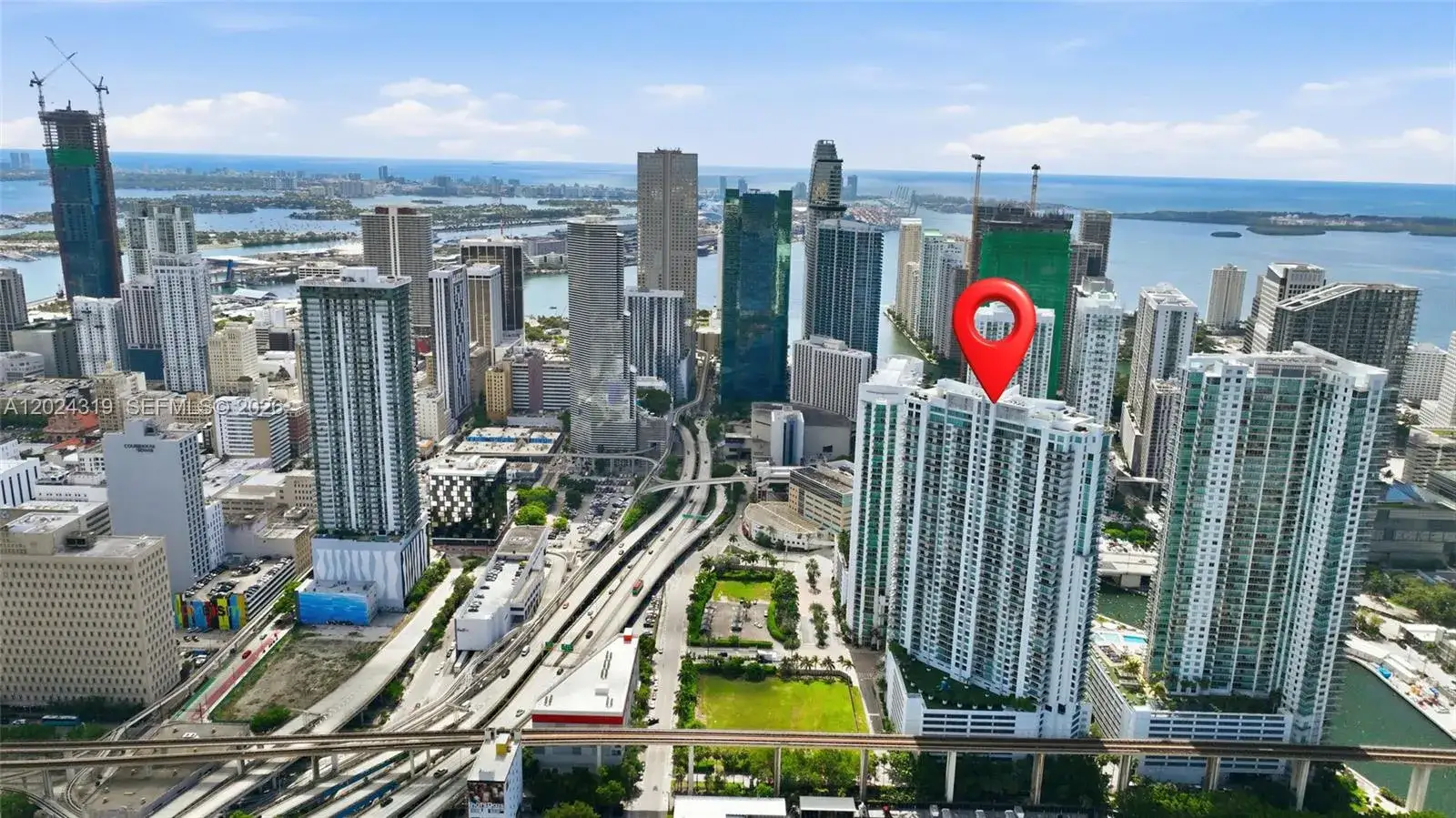 1 bedroom 1 bath Residential for sale at 90 SW 3rd St # 1409, Miami FL 33130