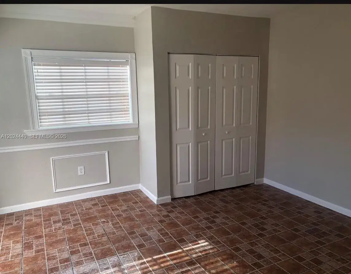 1 bedroom 1 bath Residential Lease for rent at 17649 SW 142nd Ct, Miami FL 33177