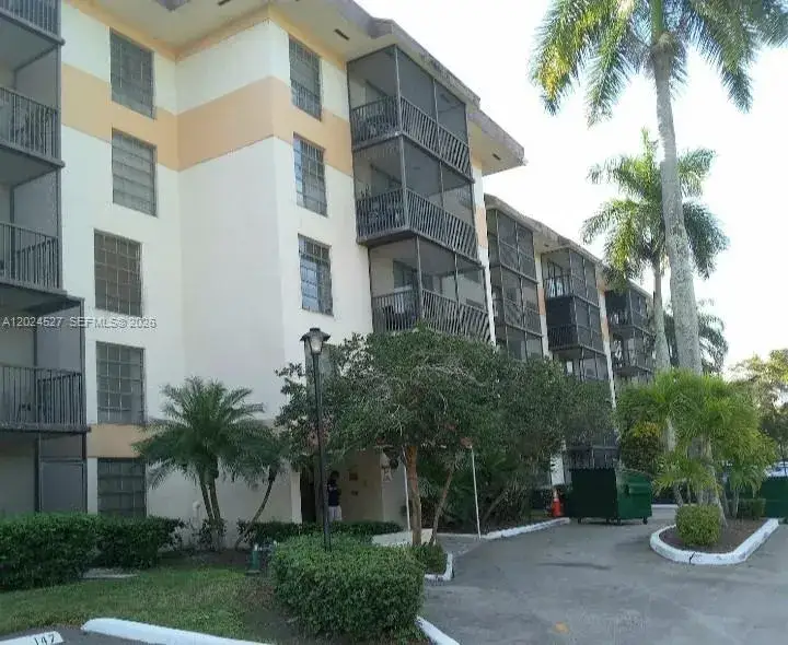 1 bedroom 1 bath Residential Lease for rent at 5570 NW 44th St # 507A, Lauderhill FL 33319