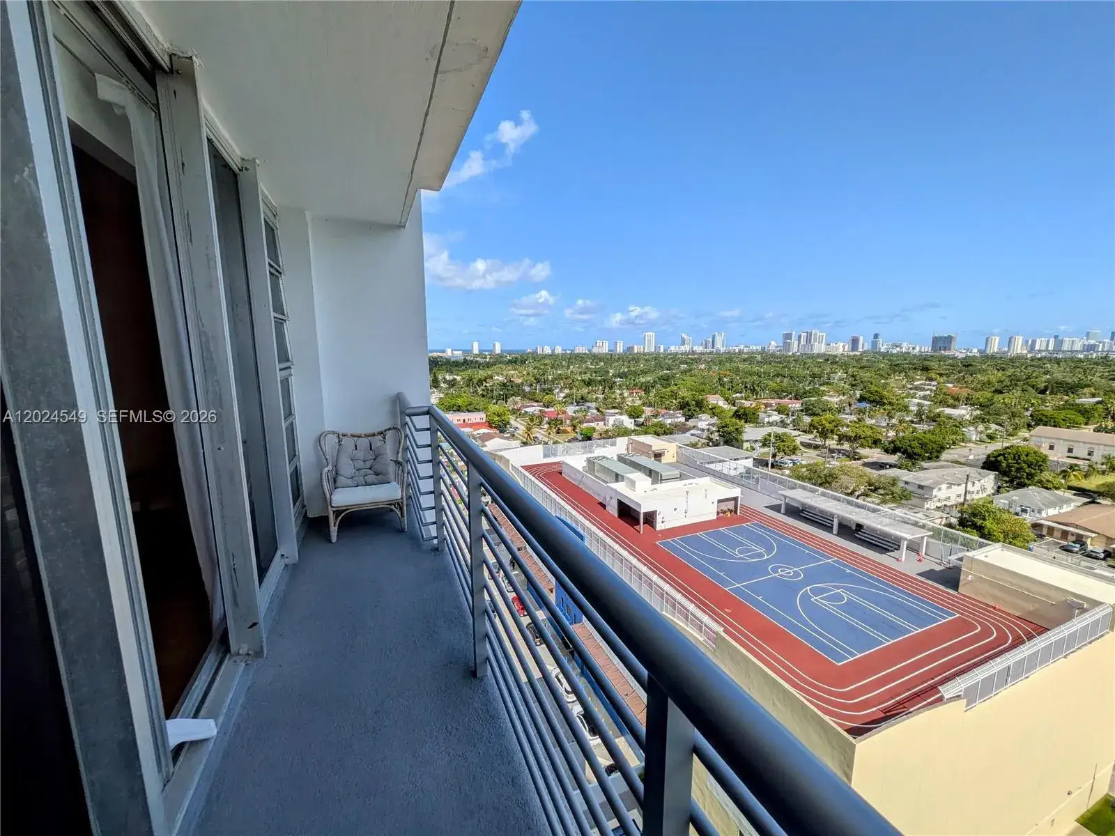 1 bedroom 1 bath Residential for sale at 1720 Harrison St # 14D, Hollywood FL 33020