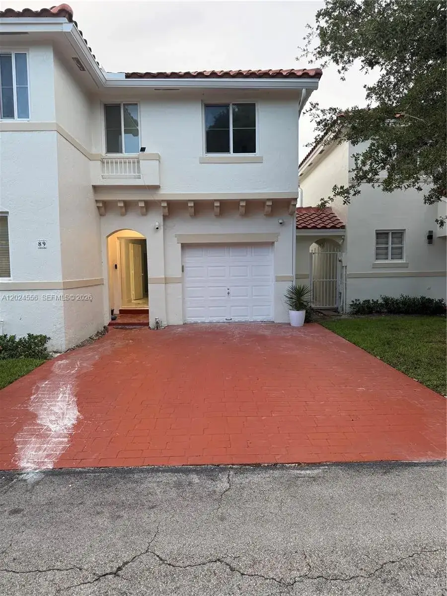 4 bedroom 3 bath Residential Lease for rent at 14816 SW 104th St # 89, Miami FL 33196