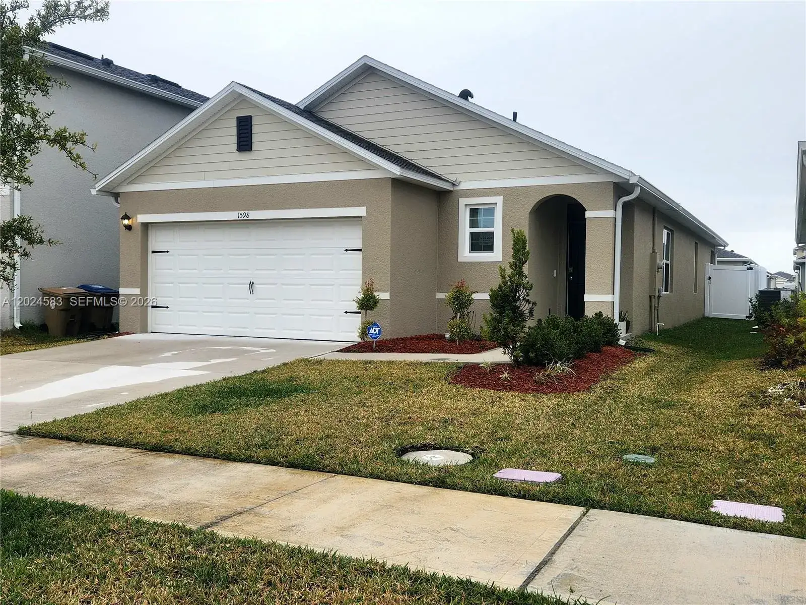 3 bedroom 2 bath Residential for sale at 1598 BULL HILL RD, Kissimmee FL 34744