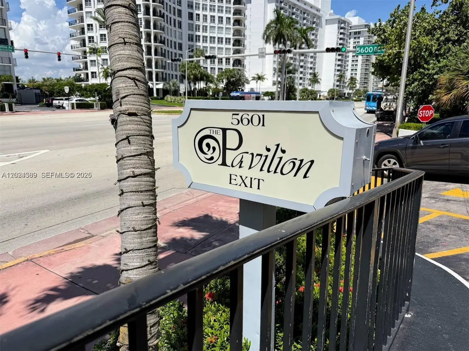 2 bedroom 2 bath Residential Lease for rent at 5601 COLLINS AV # 607, Miami Beach FL 33140