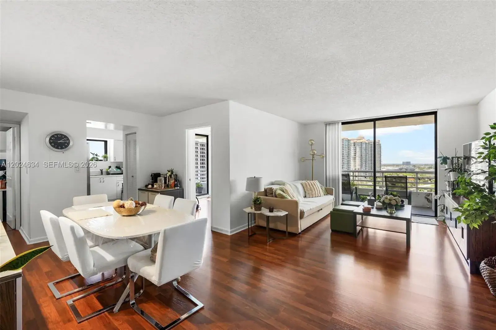 3 bedroom 2 bath Residential for sale at 3300 NE 192nd St # 1601, Aventura FL 33180