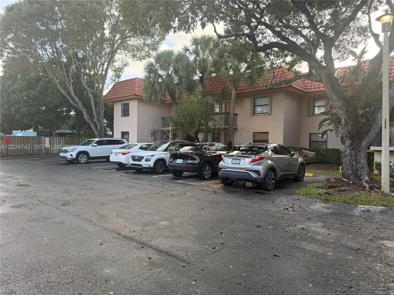2 bedroom 2 bath Residential for sale at 15718 E Waterside Cir # 102, Sunrise FL 33326