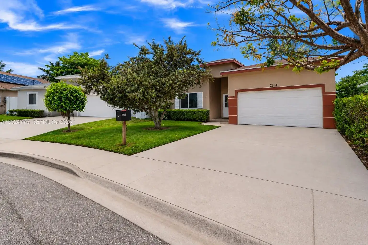 4 bedroom 3 bath Residential for sale at 2804 Washington Dr, Fort Lauderdale FL 33311