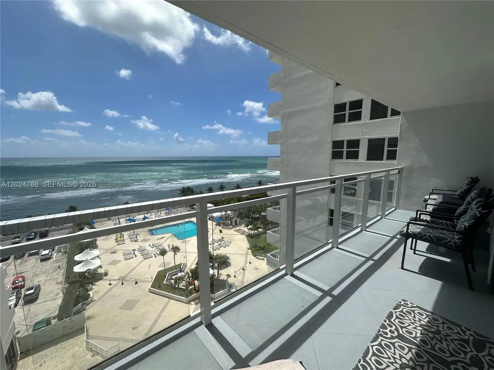 1 bedroom 1 bath Residential Lease for rent at 2030 S Ocean Dr # 916, Hallandale Beach FL 33009