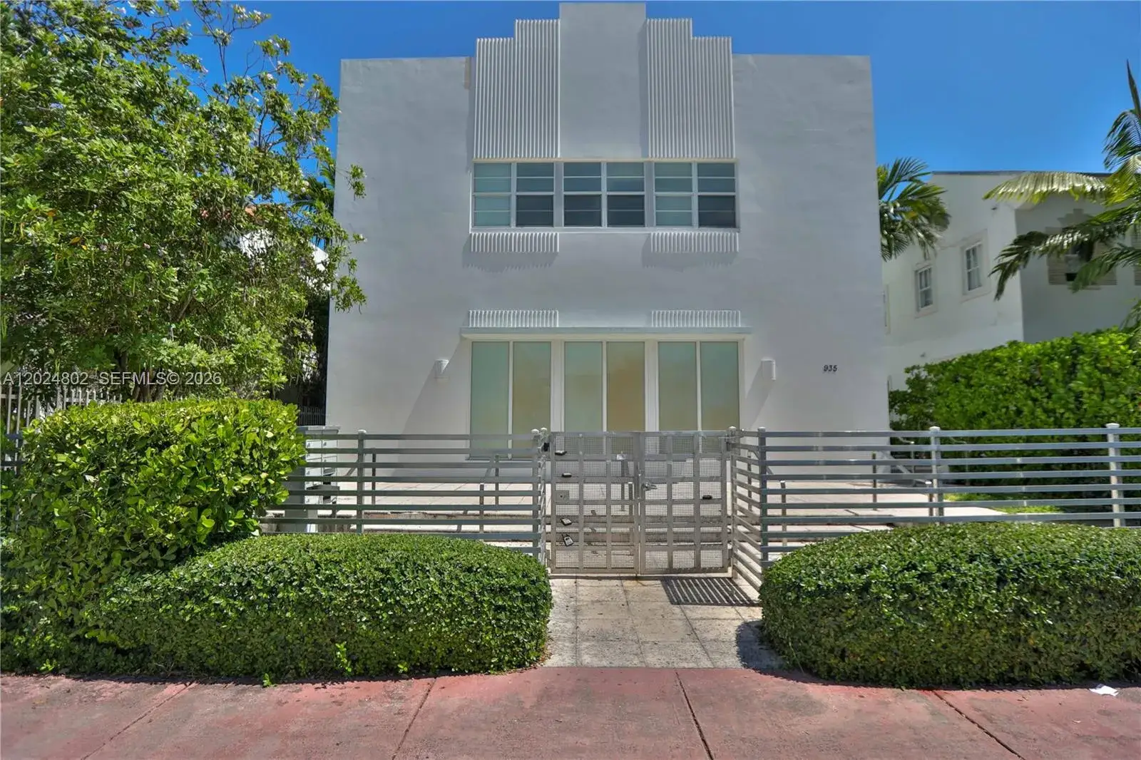 1 bedroom 1 bath Residential Lease for rent at 935 Euclid Ave # 6, Miami Beach FL 33139
