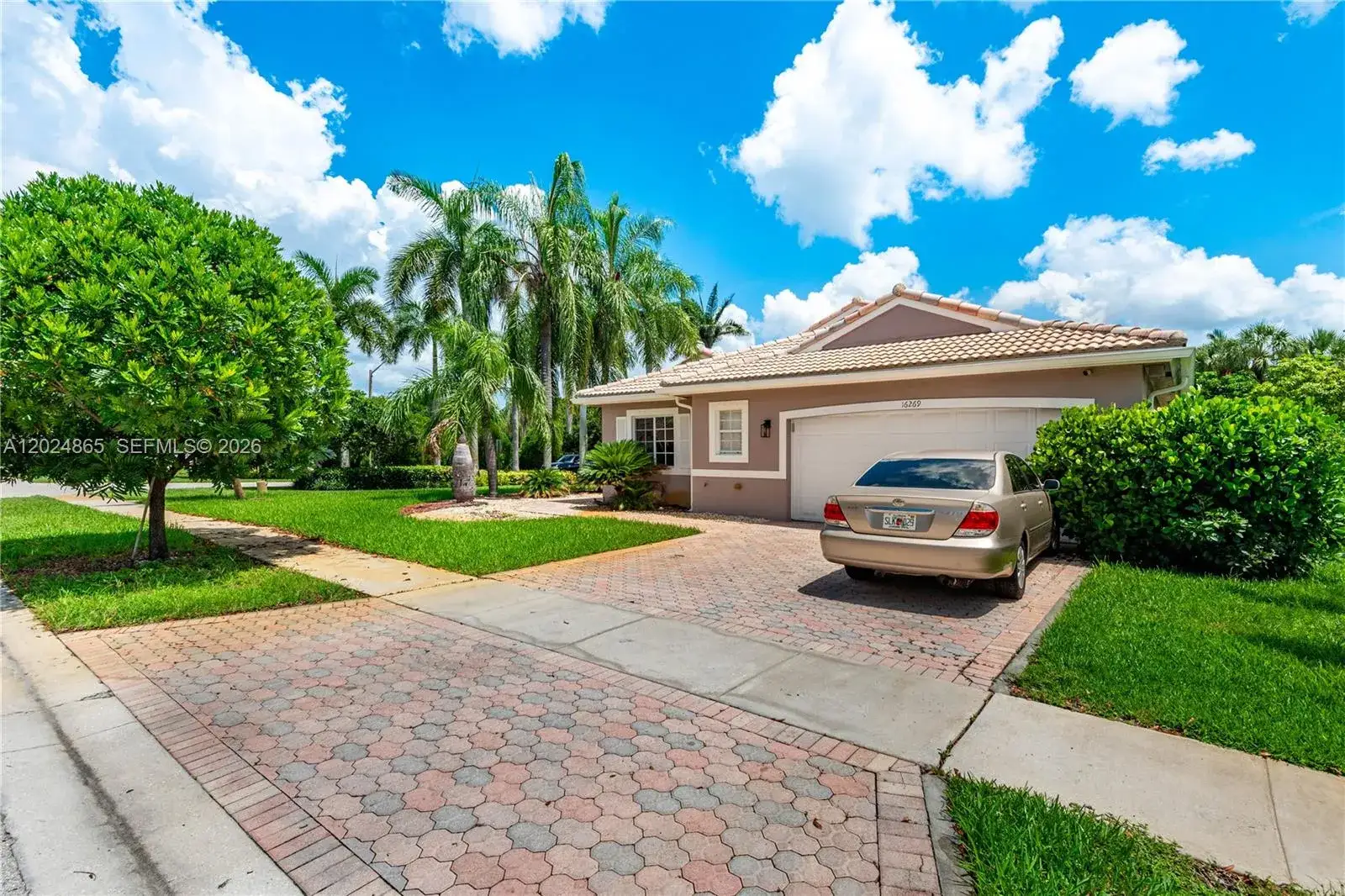 4 bedroom 2 bath Residential for sale at 16269 SW 6th St, Pembroke Pines FL 33027