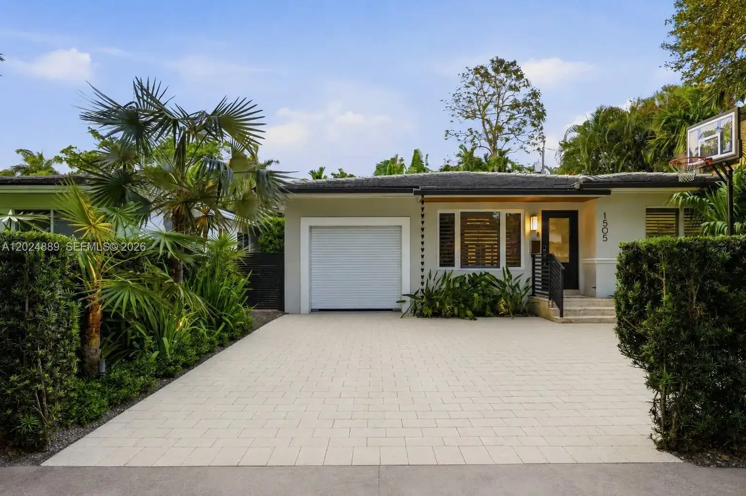 3 bedroom 2 bath Residential for sale at 1505 Robbia Ave, Coral Gables FL 33146