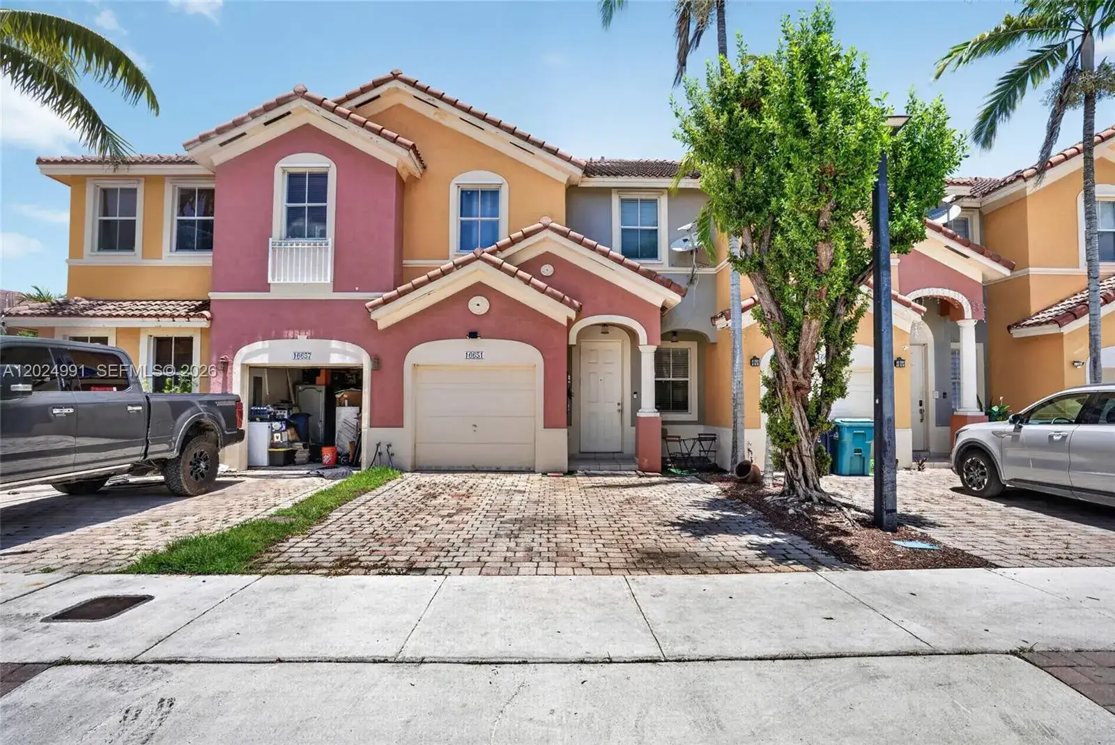 3 bedroom 2 bath Residential for sale at 16651 SW 79th Ter, Miami FL 33193