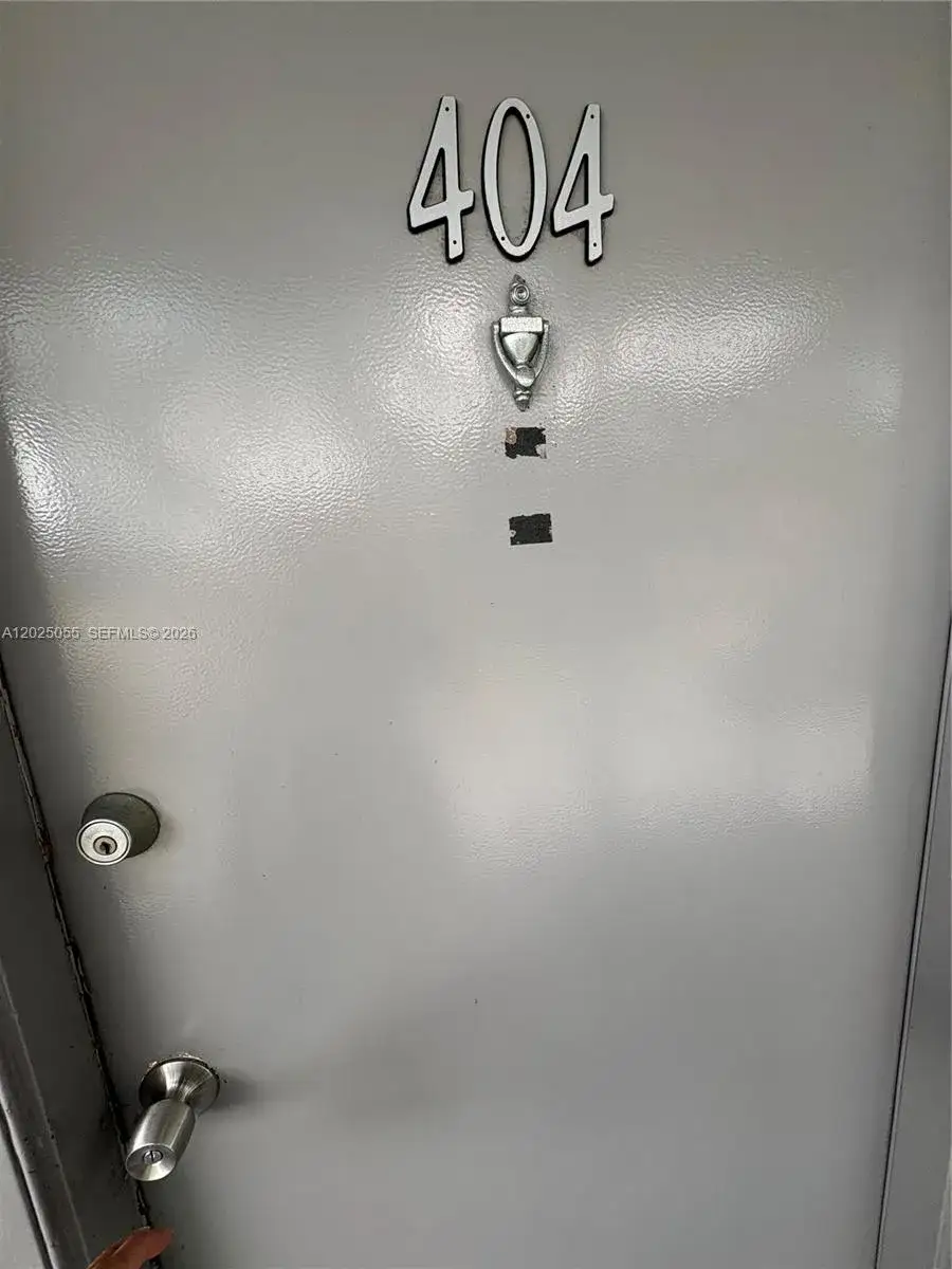 1 bedroom 1 bath Residential for sale at 101 SW 132nd Way # 404J, Pembroke Pines FL 33027