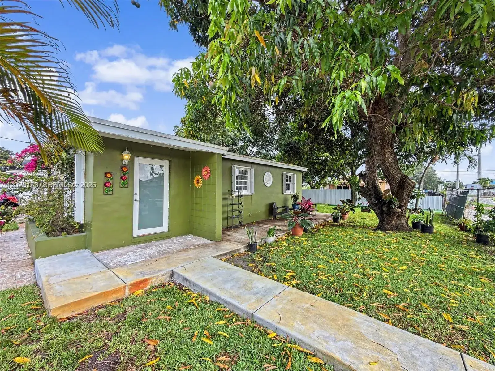 2 bedroom 1 bath Residential for sale at 1901 NW 153rd St, Miami Gardens FL 33054