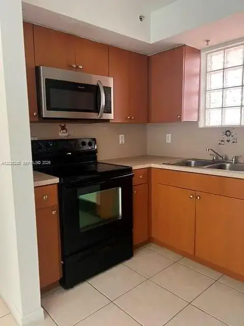 1 bedroom 1 bath Residential Lease for rent at 650 Palm Ave # A2, Hialeah FL 33010