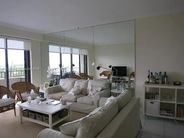 2 bedroom 2 bath Residential Lease for rent at 201 Crandon Blvd # 1027, Key Biscayne FL 33149