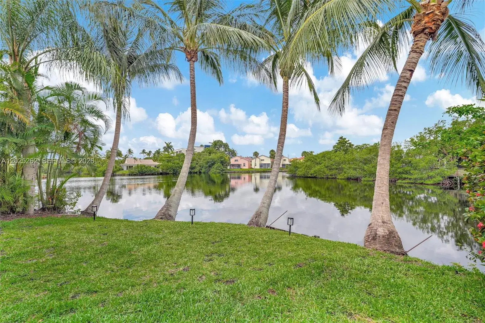 3 bedroom 2 bath Residential for sale at 1089 SE 6th Ave, Dania Beach FL 33004