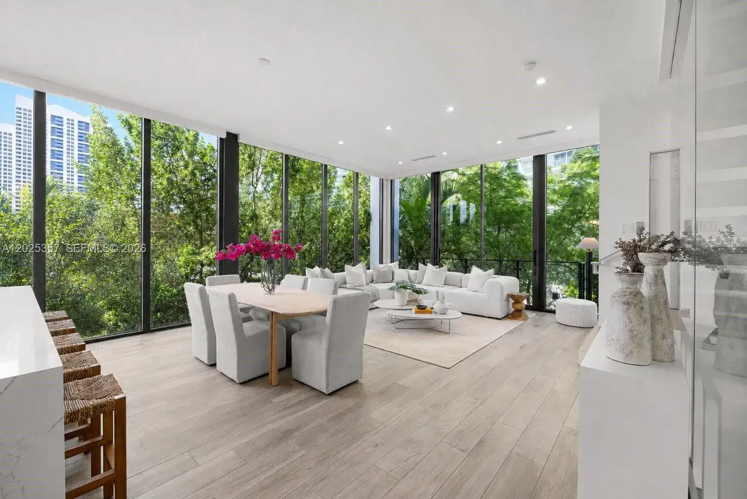 3 bedroom 3 bath Residential Lease for rent at 1525 Bay Rd # 1525, Miami Beach FL 33139