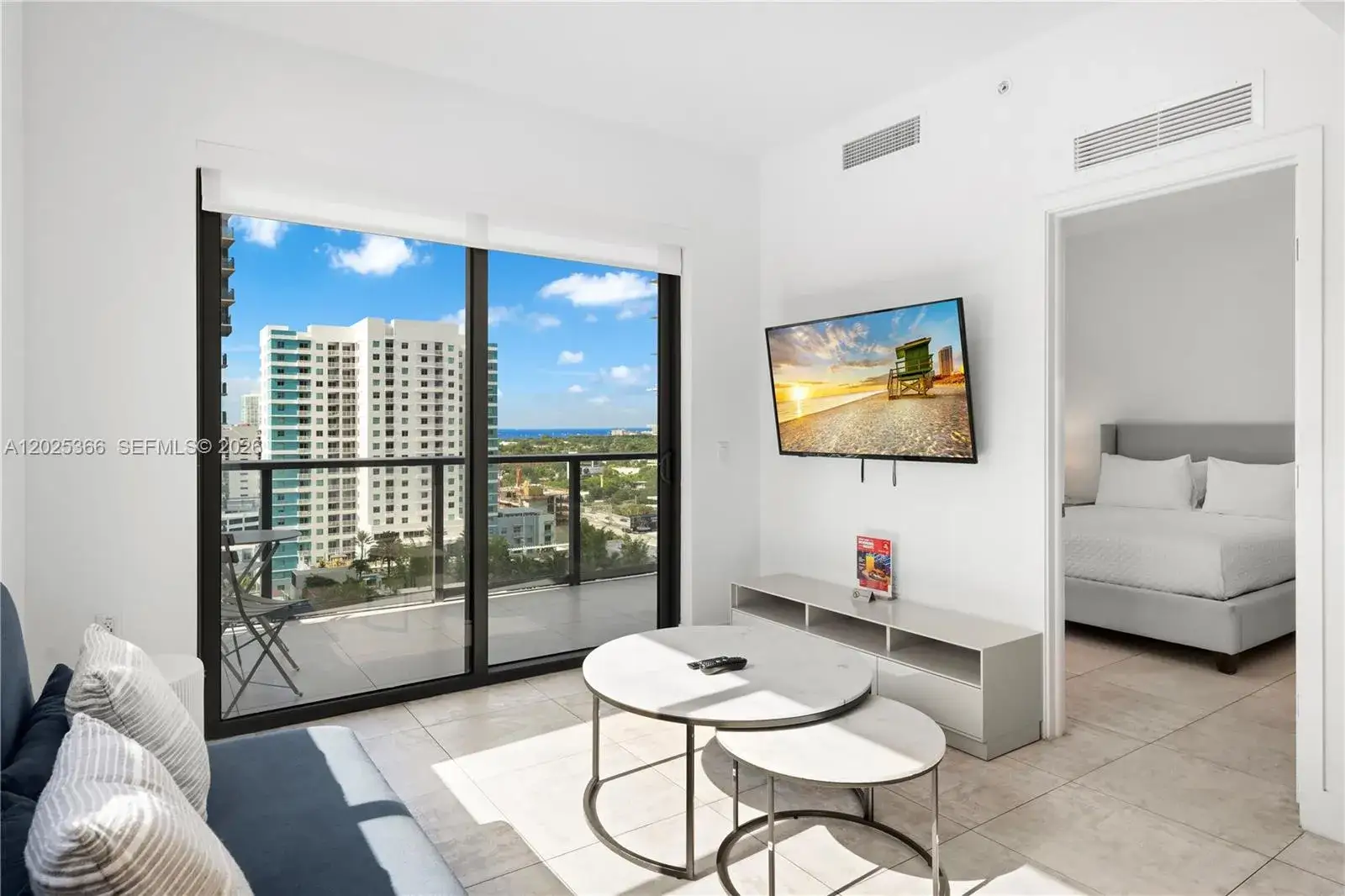 1 bedroom 1 bath Residential for sale at 239 SW 9th St # 1701, Miami FL 33130