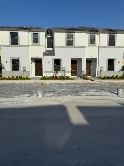 4 bedroom 3 bath Residential Lease for rent at 1026 NW 1st Ave # C, Florida City FL 33034
