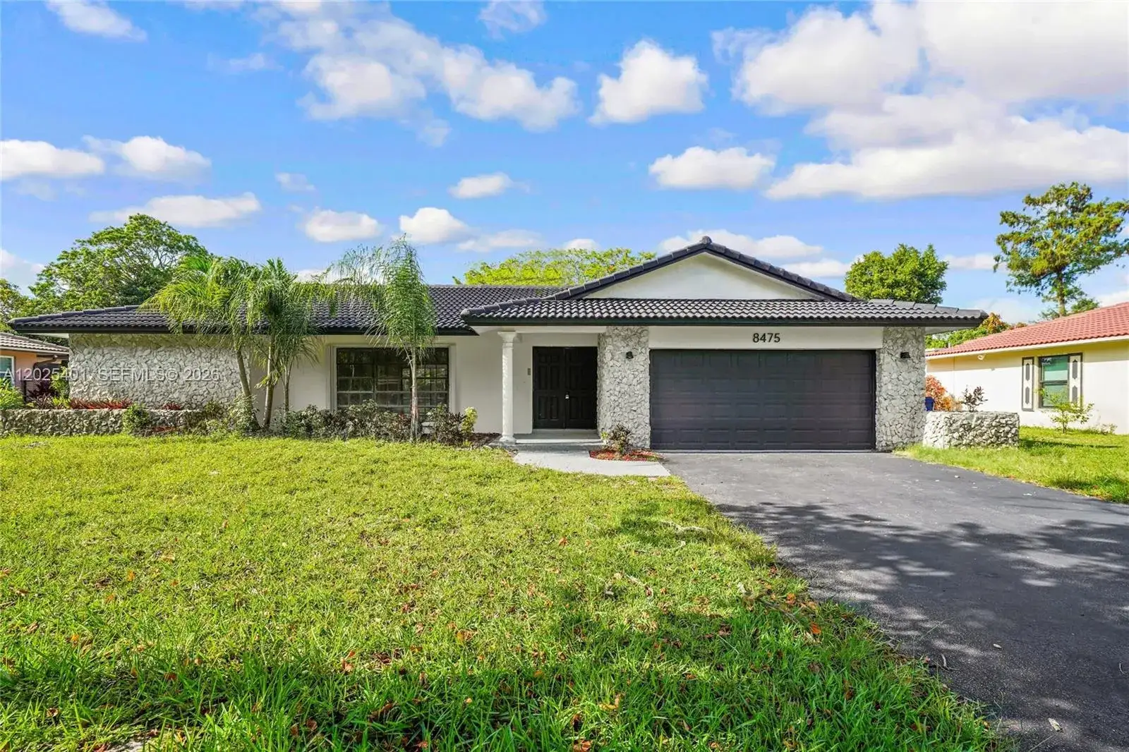4 bedroom 2 bath Residential for sale at 8475 NW 2nd Mnr, Coral Springs FL 33071
