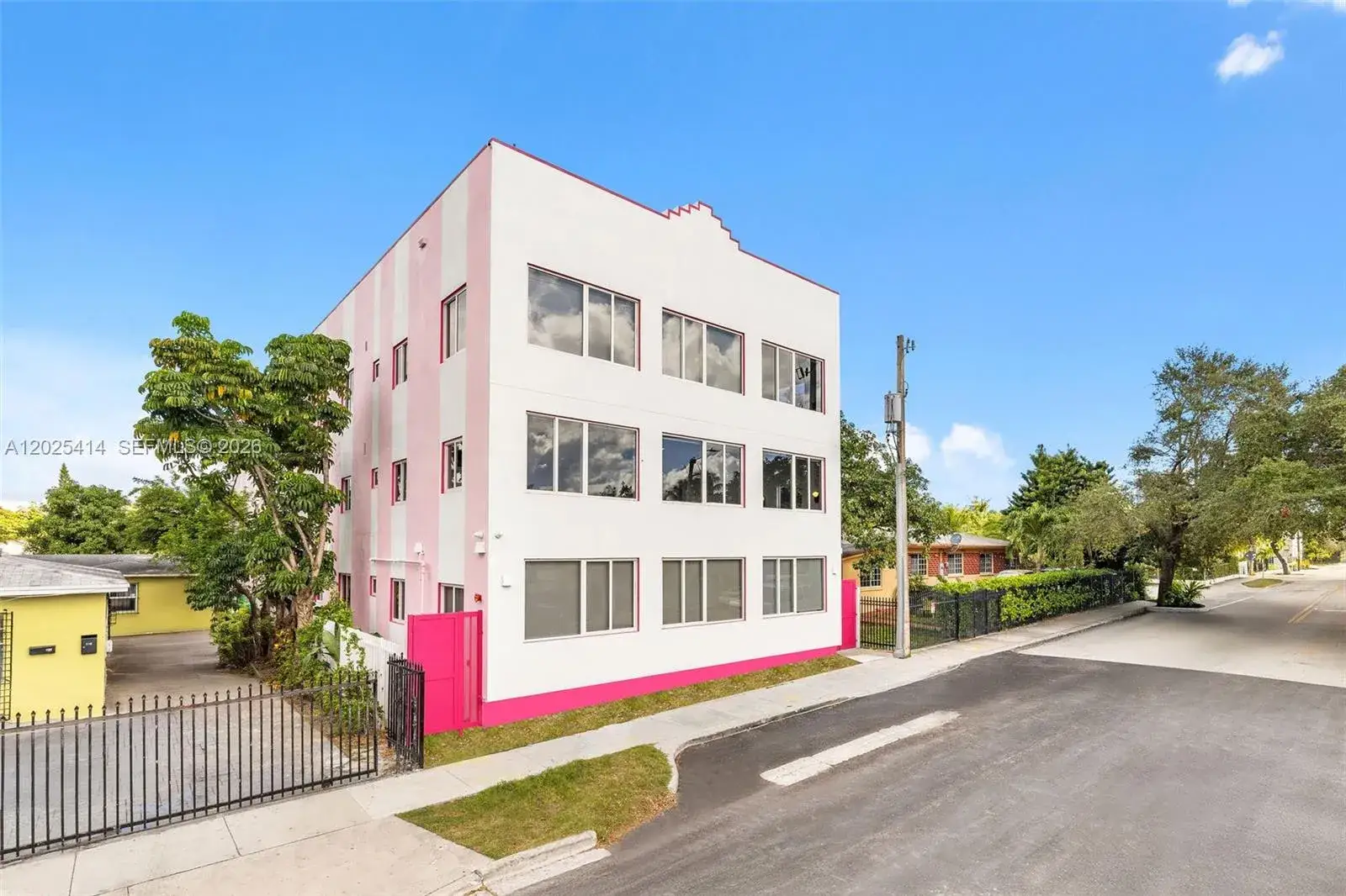 1 bedroom 1 bath Residential Lease for rent at 315 NW 32 ST # 301, Miami FL 33127