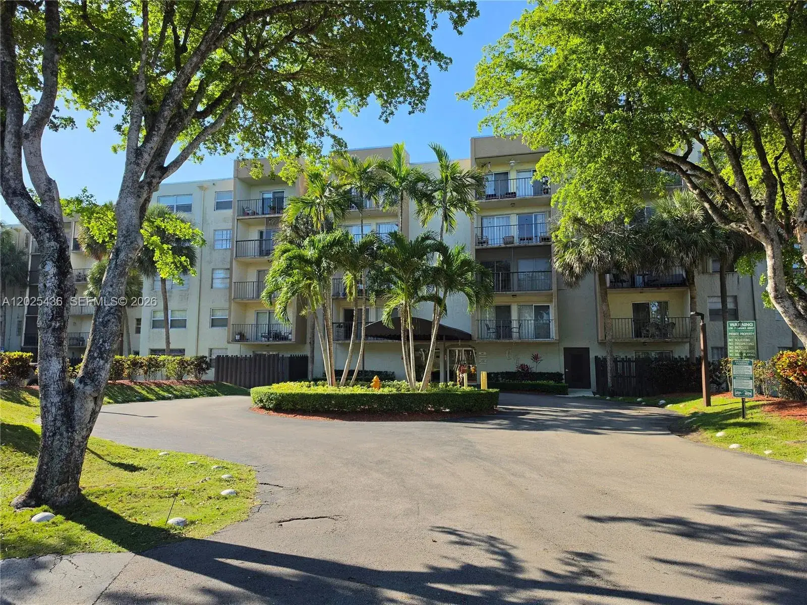 2 bedroom 2 bath Residential for sale at 14250 SW 62nd St # 409, Miami FL 33183